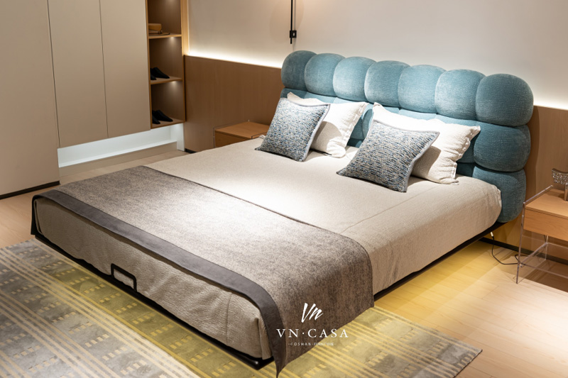 Wide-screen bed