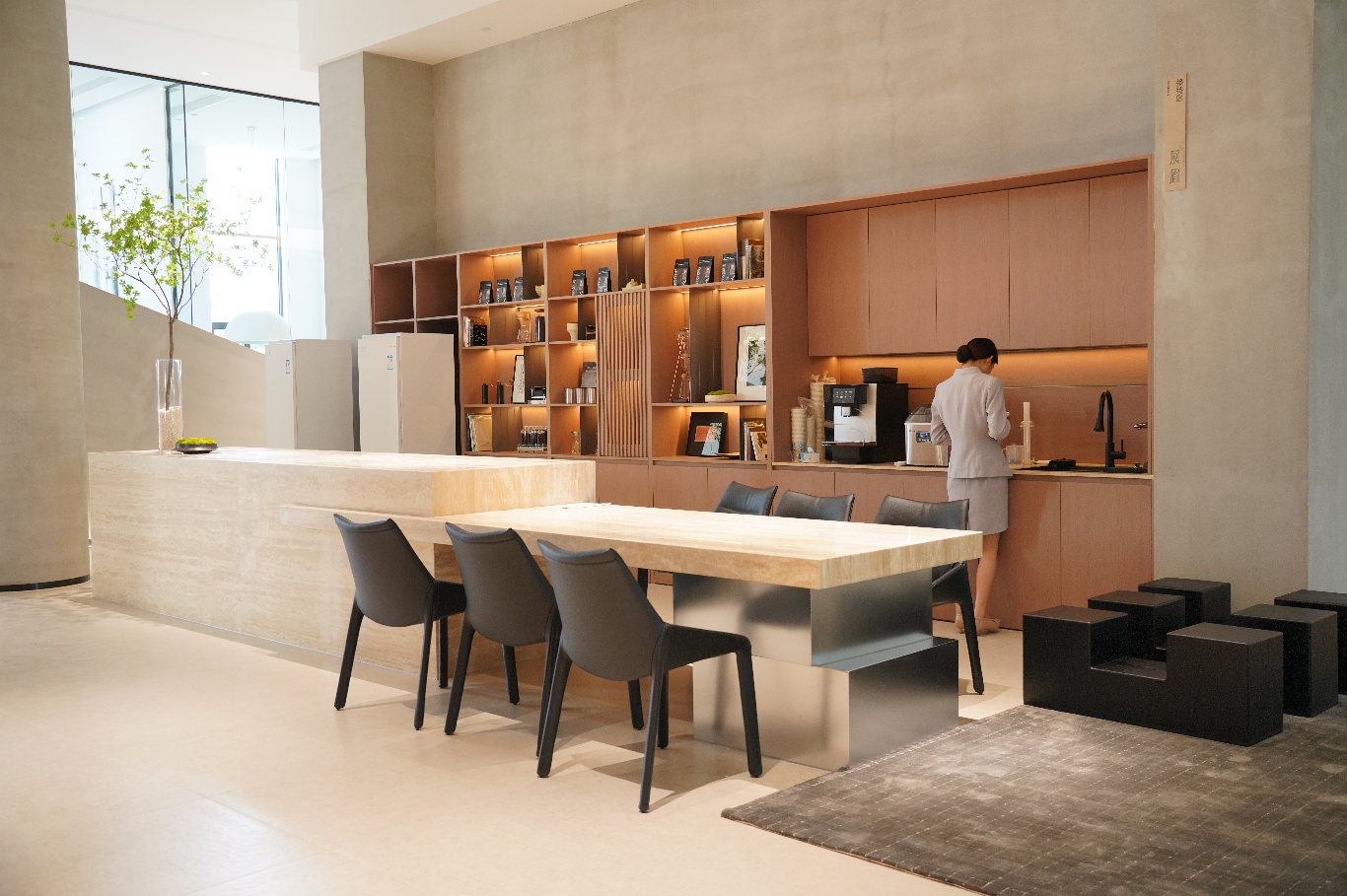 Custom Cabinetry and Building Materials Under the Same Project